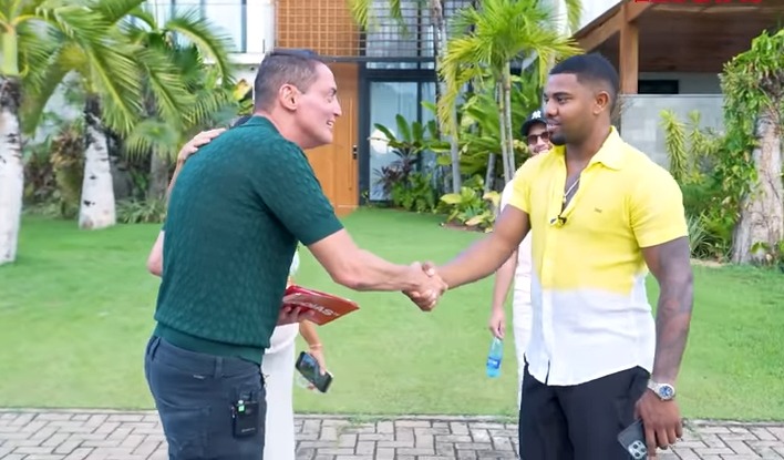 Retorno de Leo Dias rende melhor audiência do ano ao Fofocalizando
