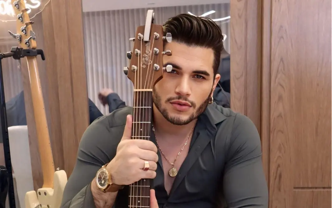 Allisson Rodrigues lança pout-pourri de sucessos da música sertaneja dos anos 2000